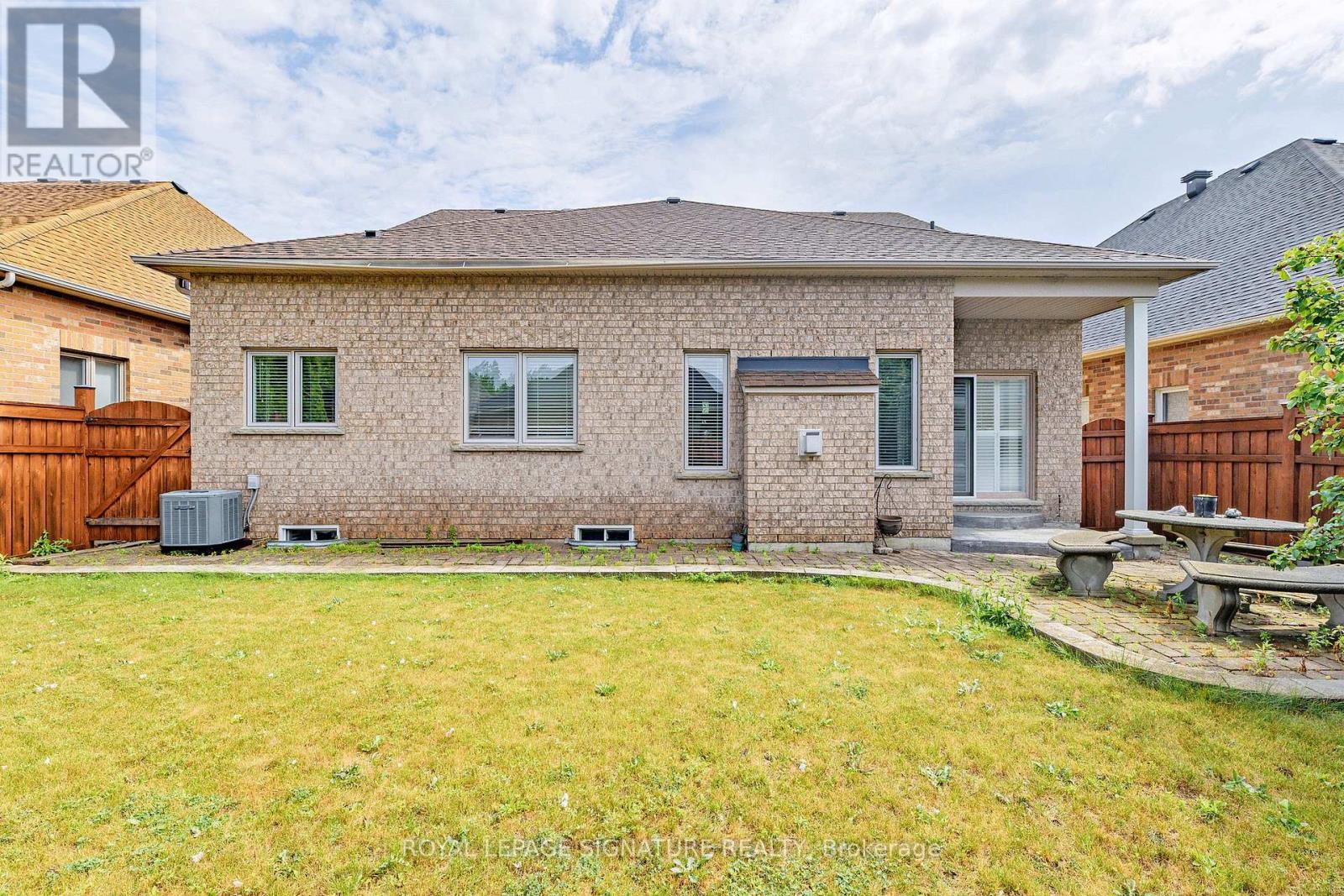 15 Concorde Drive, Brampton (Vales Of Castlemore North), Ontario  L6P 1V3 - Photo 35 - W12250186