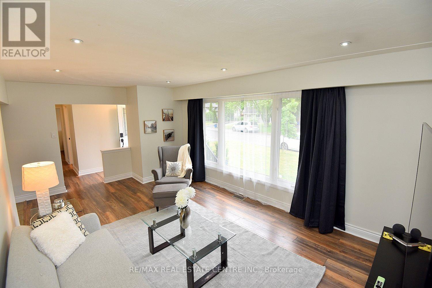 Property at 405 ERINDALE DRIVE image 5
