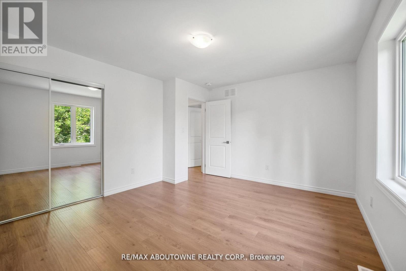 5683 Churchs Lane, Niagara Falls, Ontario  L2J 1Y8 - Photo 25 - X12249965