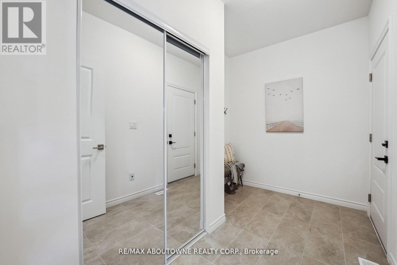 5683 Churchs Lane, Niagara Falls, Ontario  L2J 1Y8 - Photo 32 - X12249965