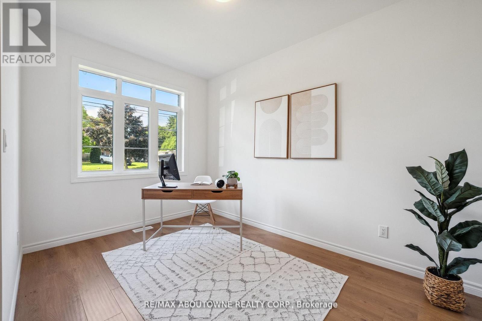 5683 Churchs Lane, Niagara Falls, Ontario  L2J 1Y8 - Photo 6 - X12249965
