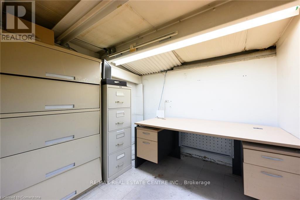 347 Hatt Street W, Hamilton, Ontario  L9H 2J2 - Photo 24 - X12250117