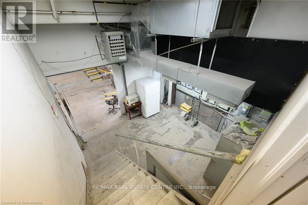 347 Hatt Street W, Hamilton, Ontario  L9H 2J2 - Photo 25 - X12250117