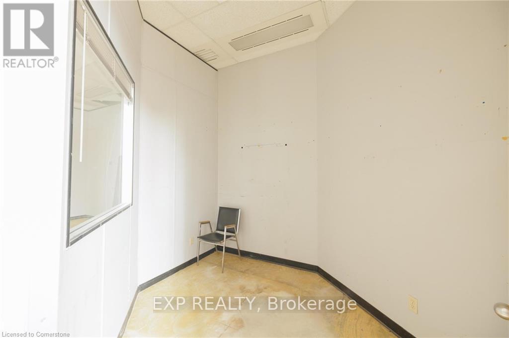 110 - 30 Duke Street W, Kitchener, Ontario  N2H 3W4 - Photo 12 - X12250271