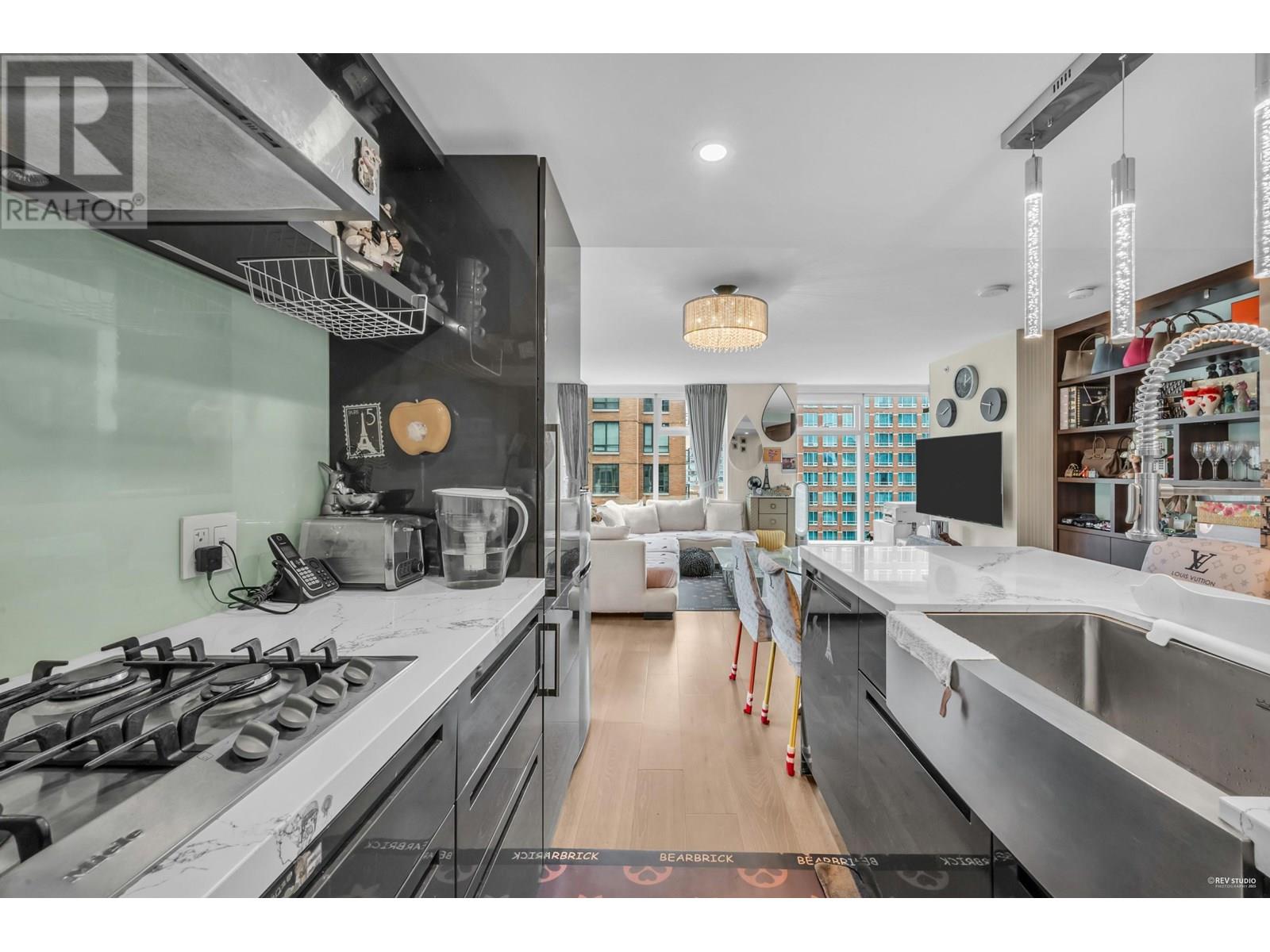 1709 777 Richards Street, Vancouver, British Columbia  V6B 0M6 - Photo 11 - R3017897
