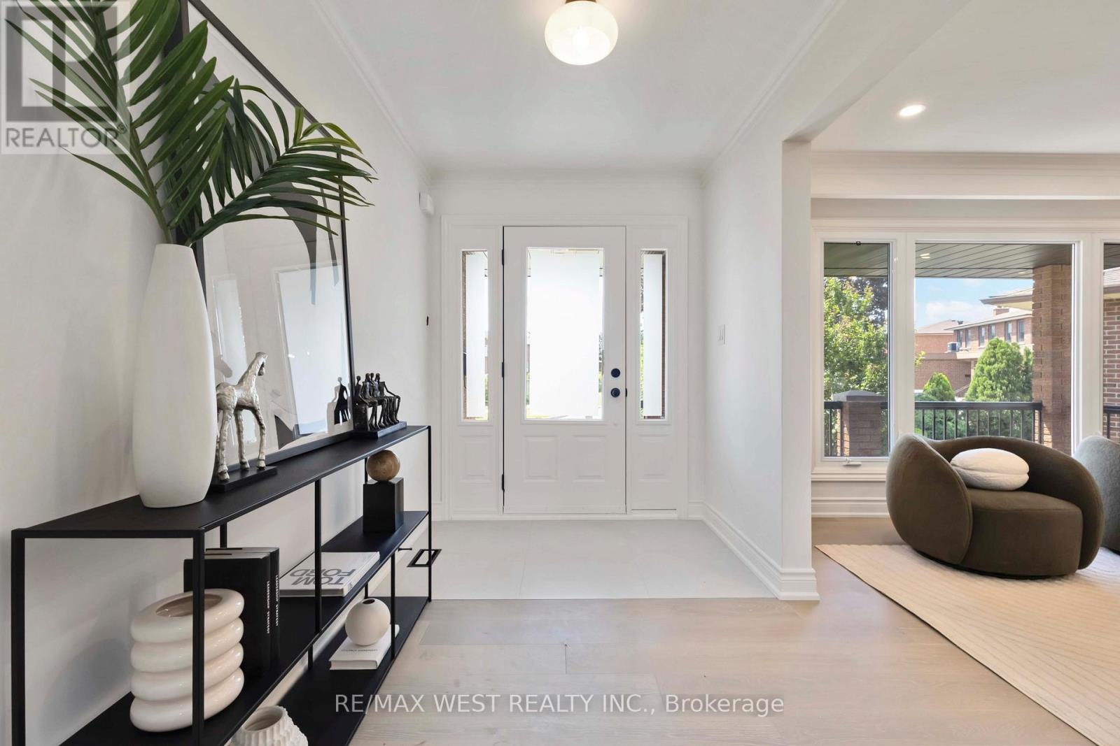 Property at 54 ELMARTIN DRIVE image 2