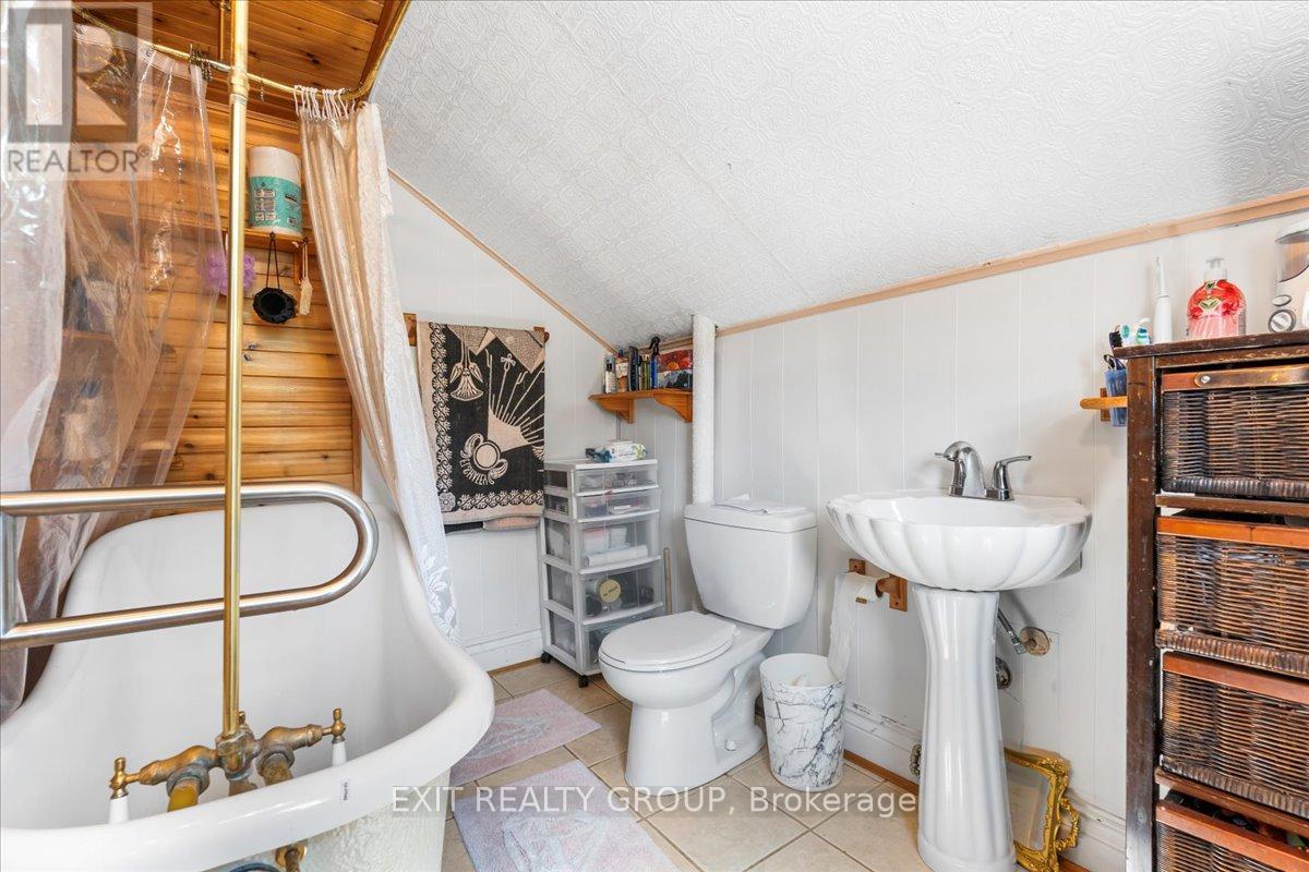 358 Riverside Parkway, Quinte West, Ontario  K0K 2C0 - Photo 23 - X12250328