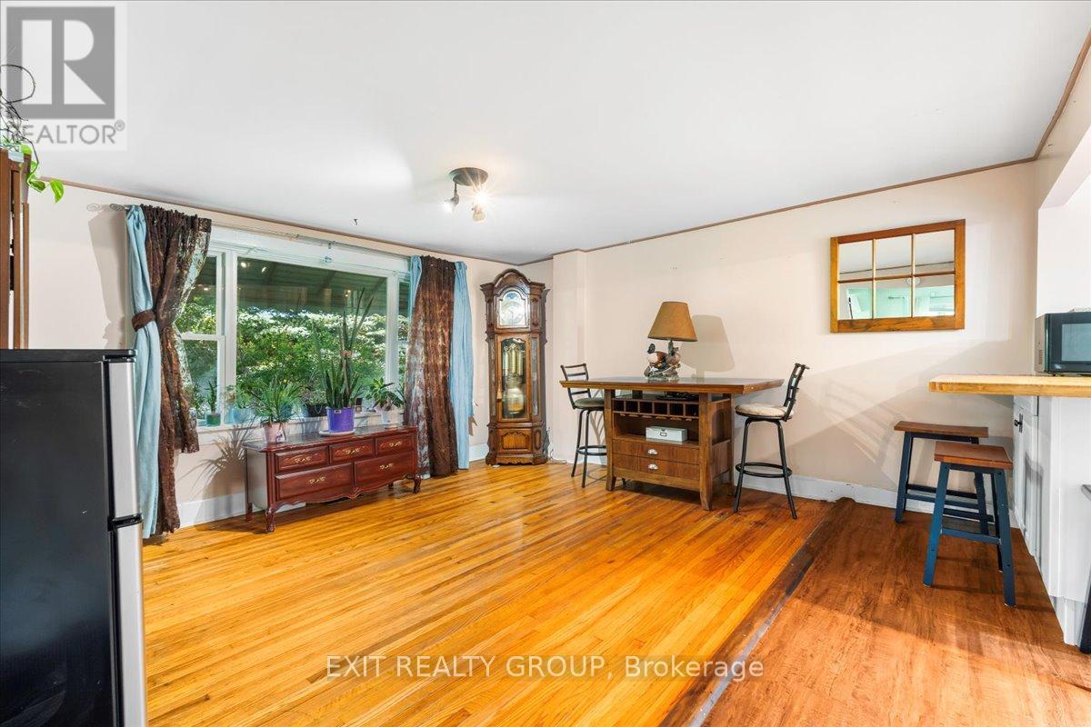 358 Riverside Parkway, Quinte West, Ontario  K0K 2C0 - Photo 17 - X12250328