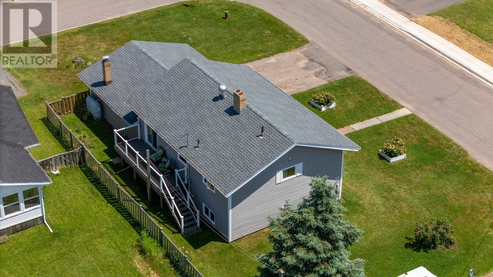 Property at 17 Moreau Drive image 5