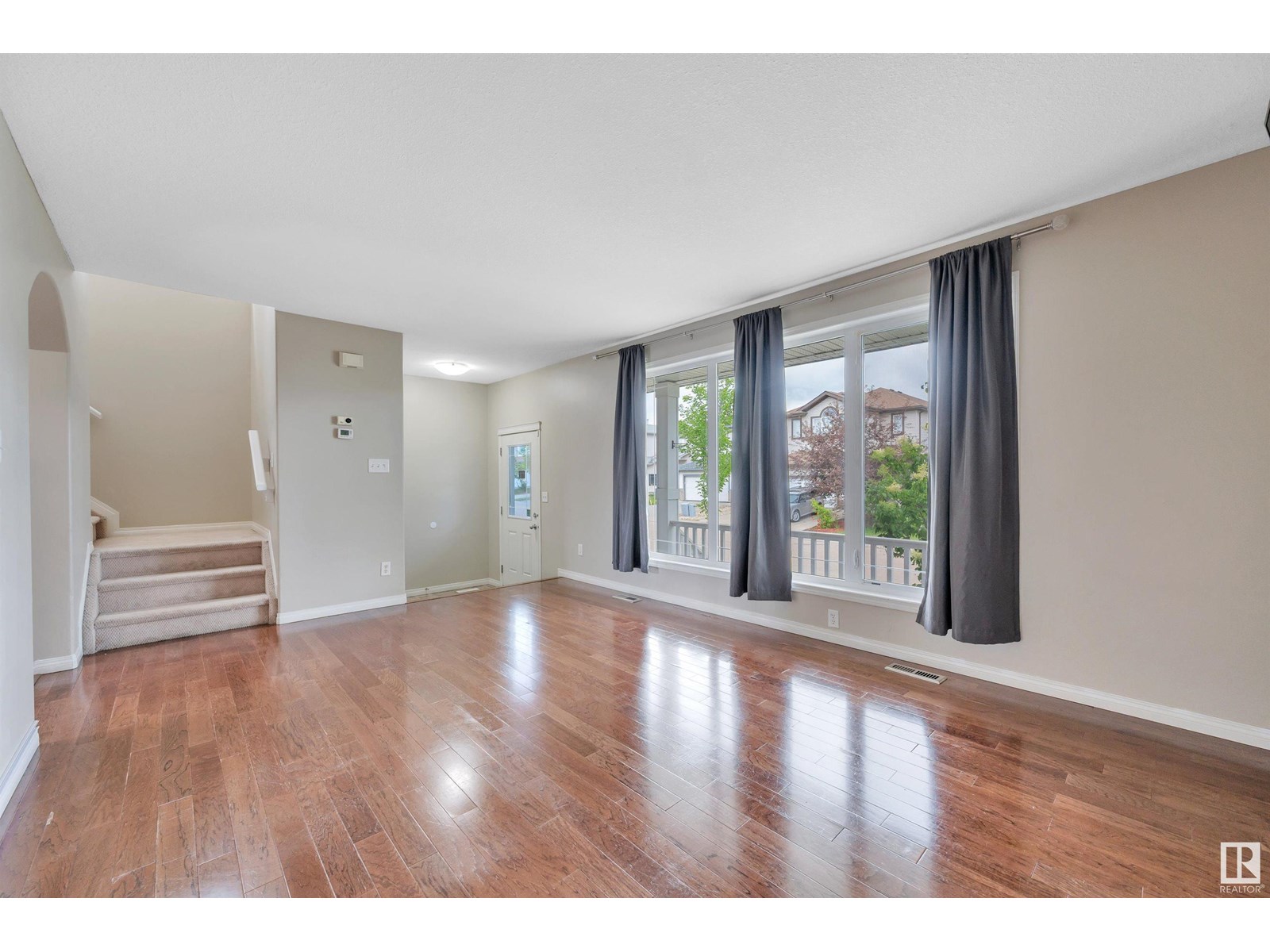 Property at 4611 160 AV NW image 5