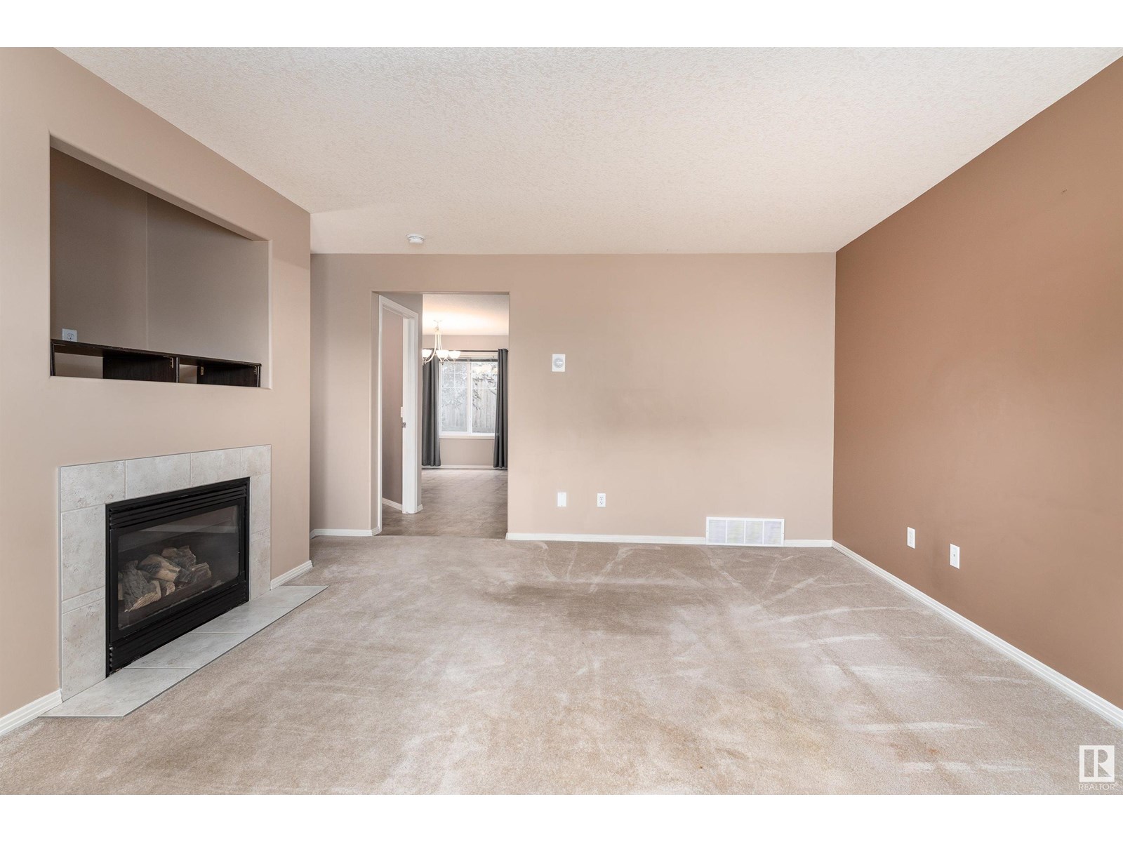 Property at #3 12930 140 AV NW image 5
