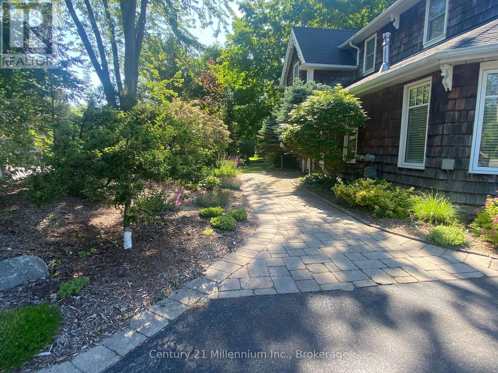 Property at 680 MOUNTAIN ROAD image 2