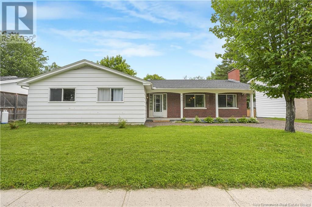 Property at 307 KINGS COLLEGE Road image 1