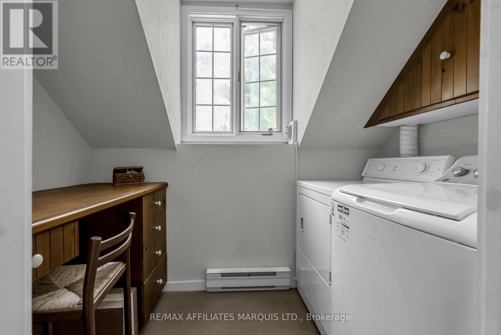 20824 South Service Road, South Glengarry, Ontario  K0C 1N0 - Photo 24 - X12250510