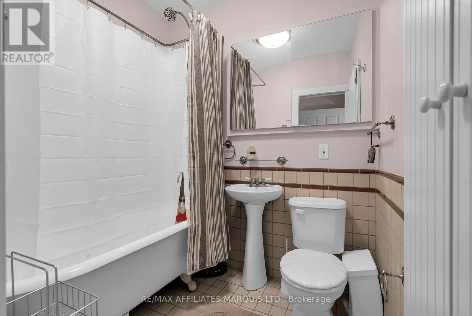 20824 South Service Road, South Glengarry, Ontario  K0C 1N0 - Photo 26 - X12250510