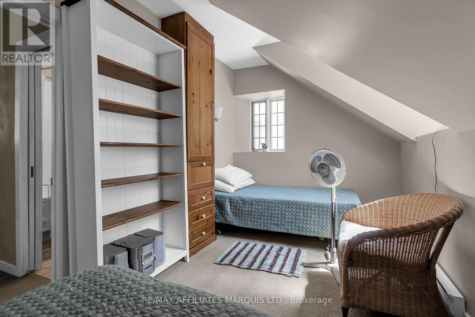 20824 South Service Road, South Glengarry, Ontario  K0C 1N0 - Photo 27 - X12250510