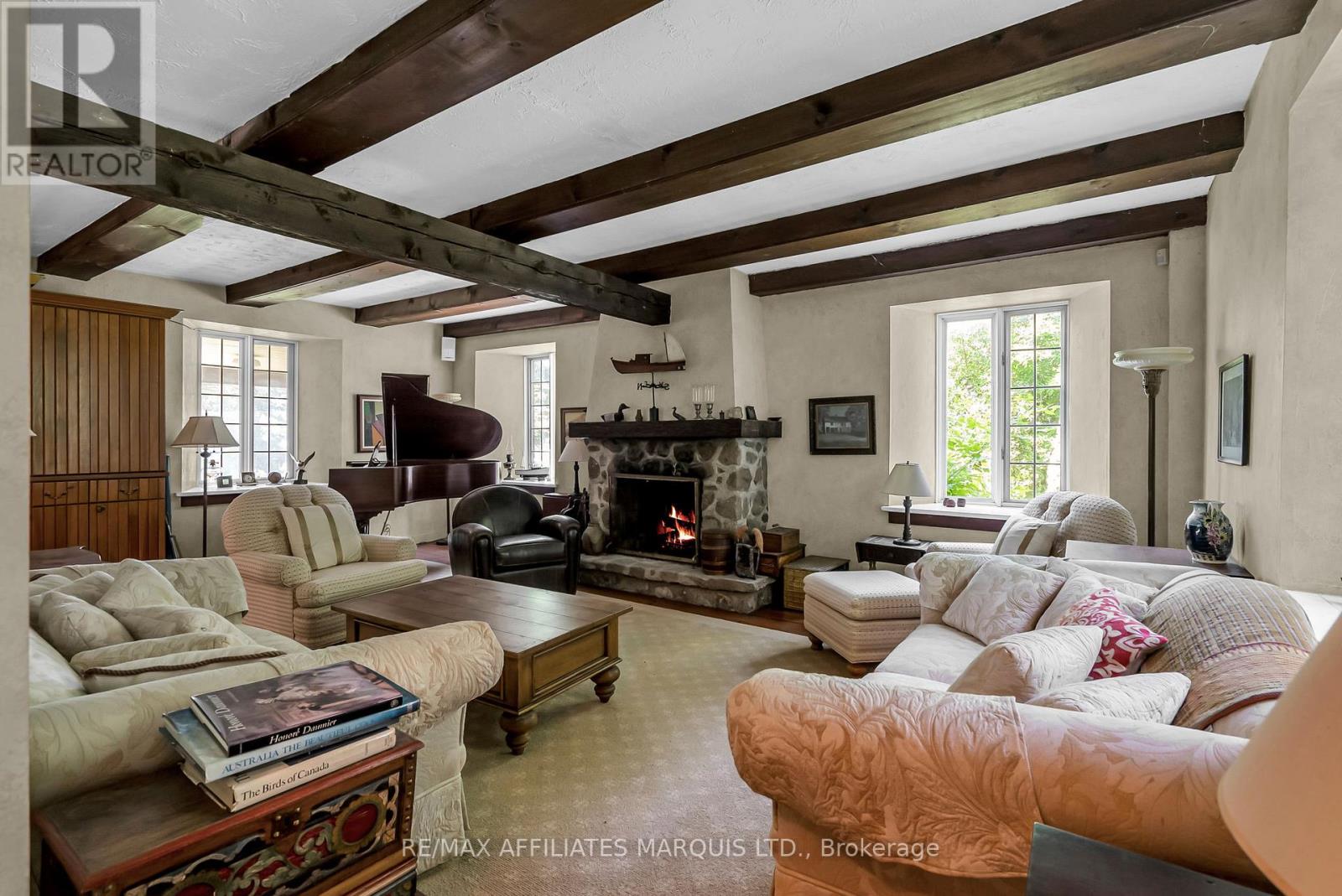 20824 South Service Road, South Glengarry, Ontario  K0C 1N0 - Photo 4 - X12250510