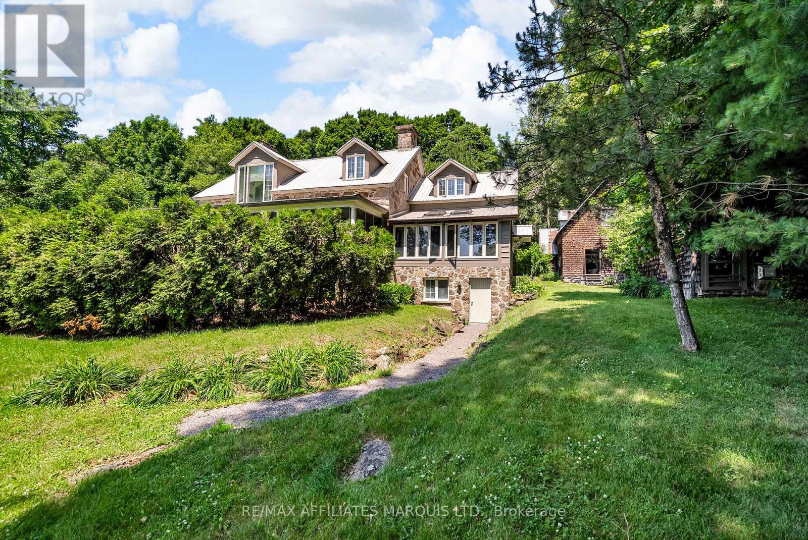 20824 South Service Road, South Glengarry, Ontario  K0C 1N0 - Photo 50 - X12250510