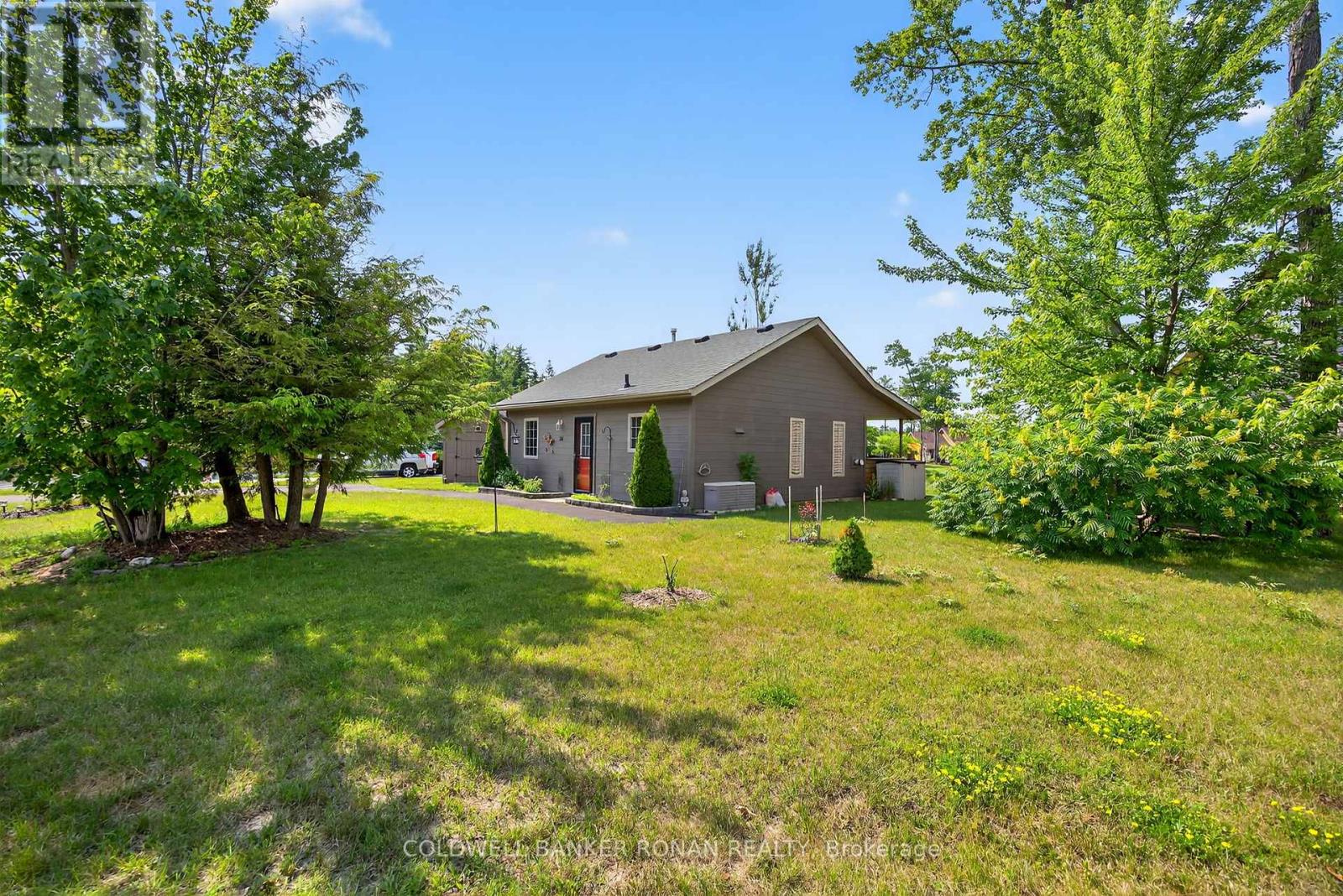 Property at 26 CABIN CRESCENT image 3