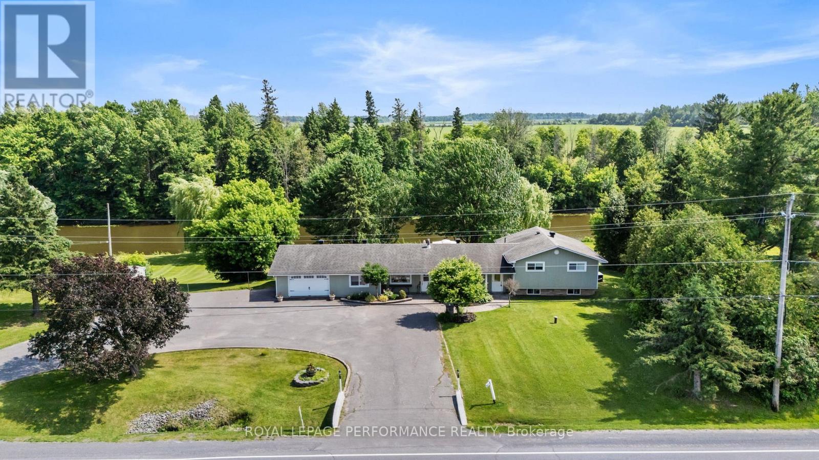 Property at 1430 NOTRE DAME STREET image 1