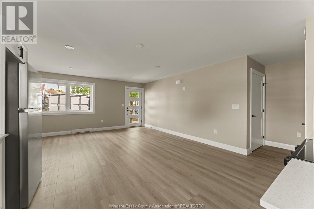 856 University Unit# Main, Windsor, Ontario  N9A 2Z9 - Photo 9 - 25016323