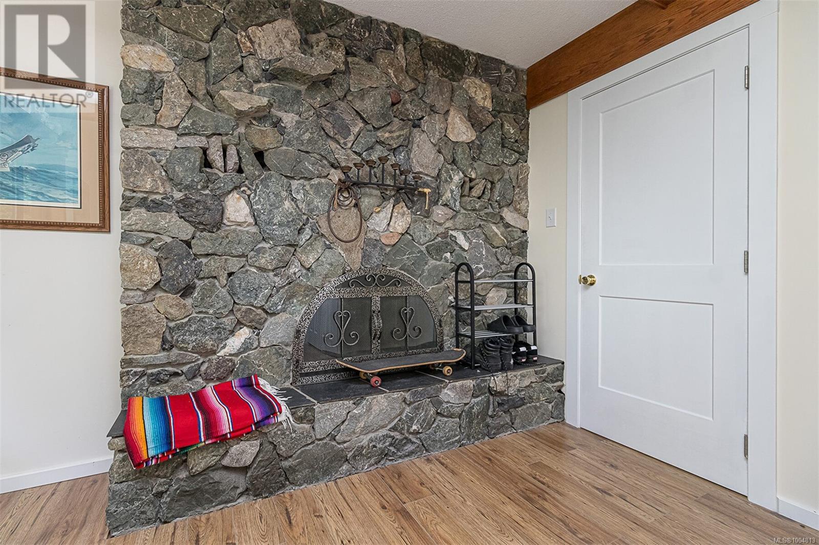 Property at 3450 Ravencrest Rd image 3