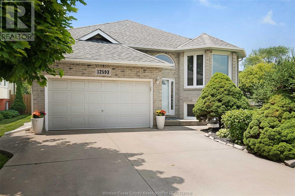 MLS# 25016330: 12593 LANOUE, Tecumseh, Canada