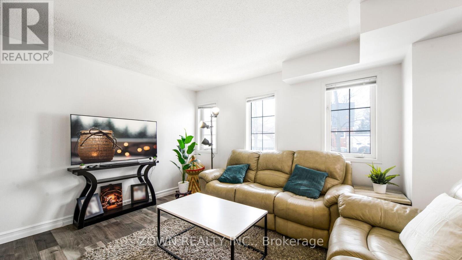 Property at 304 - 72 SIDNEY BELSEY CRESCENT image 3