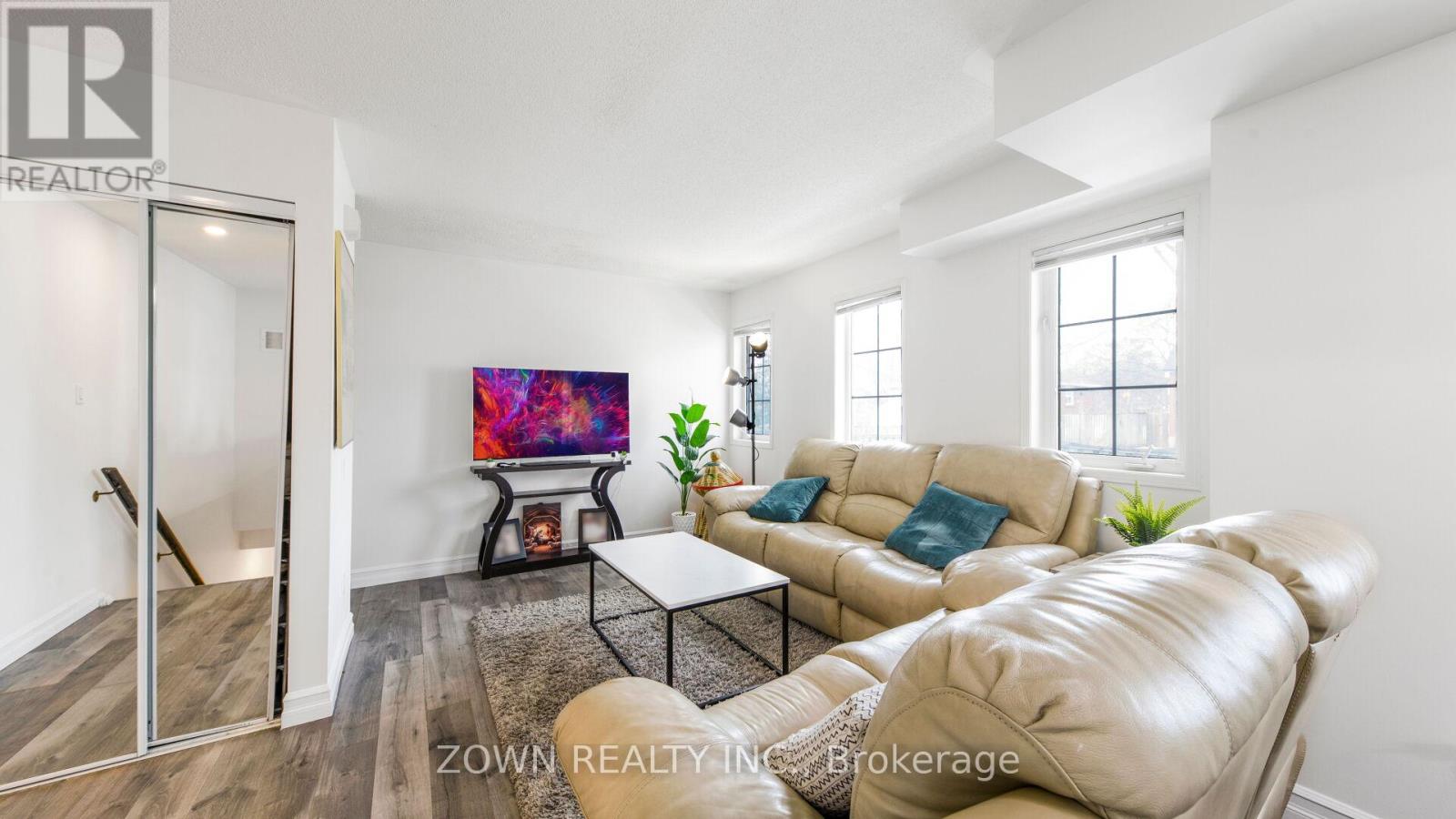Property at 304 - 72 SIDNEY BELSEY CRESCENT image 5