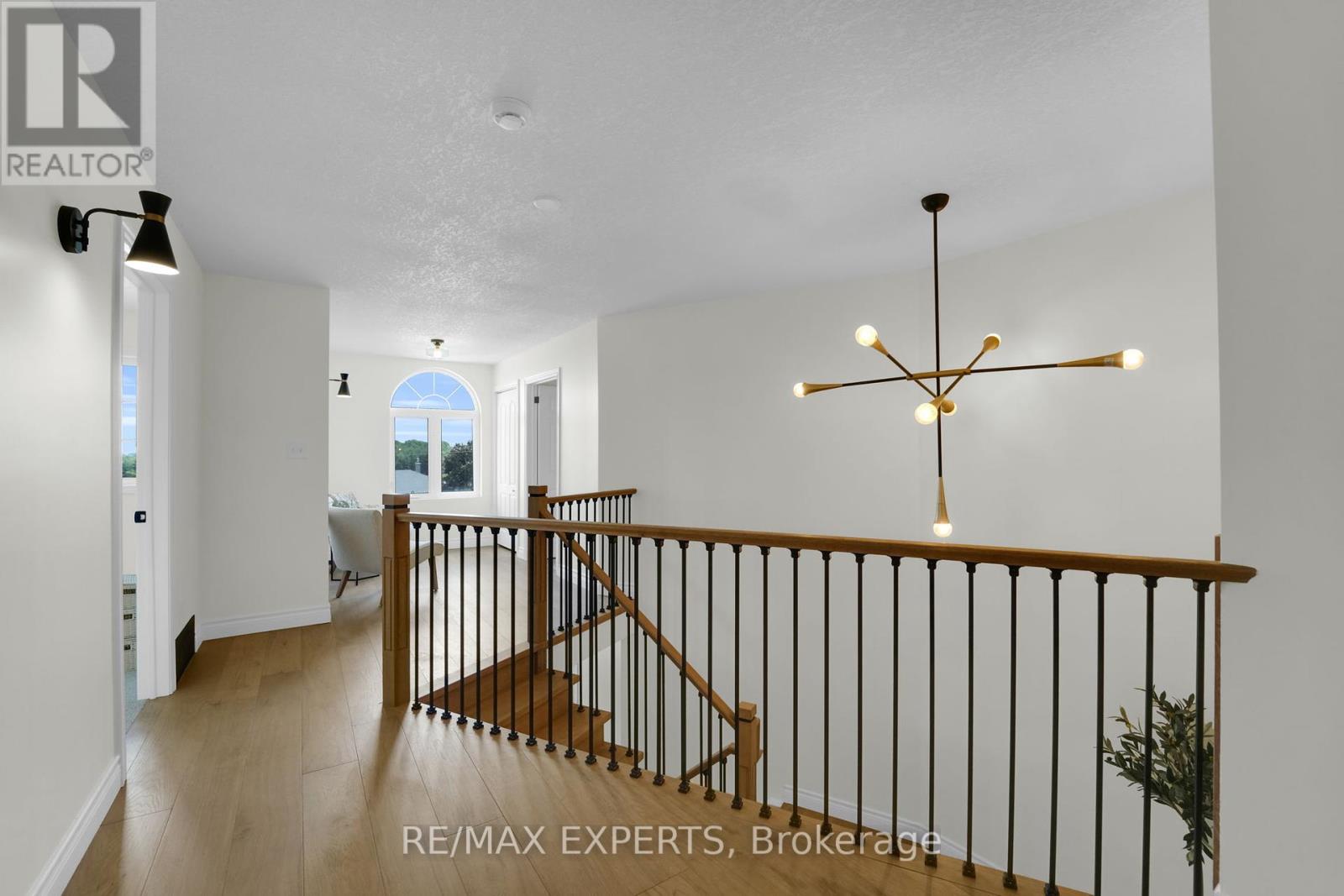 46 Scenic Drive, Mapleton, Ontario  N0B 1A0 - Photo 28 - X12250418