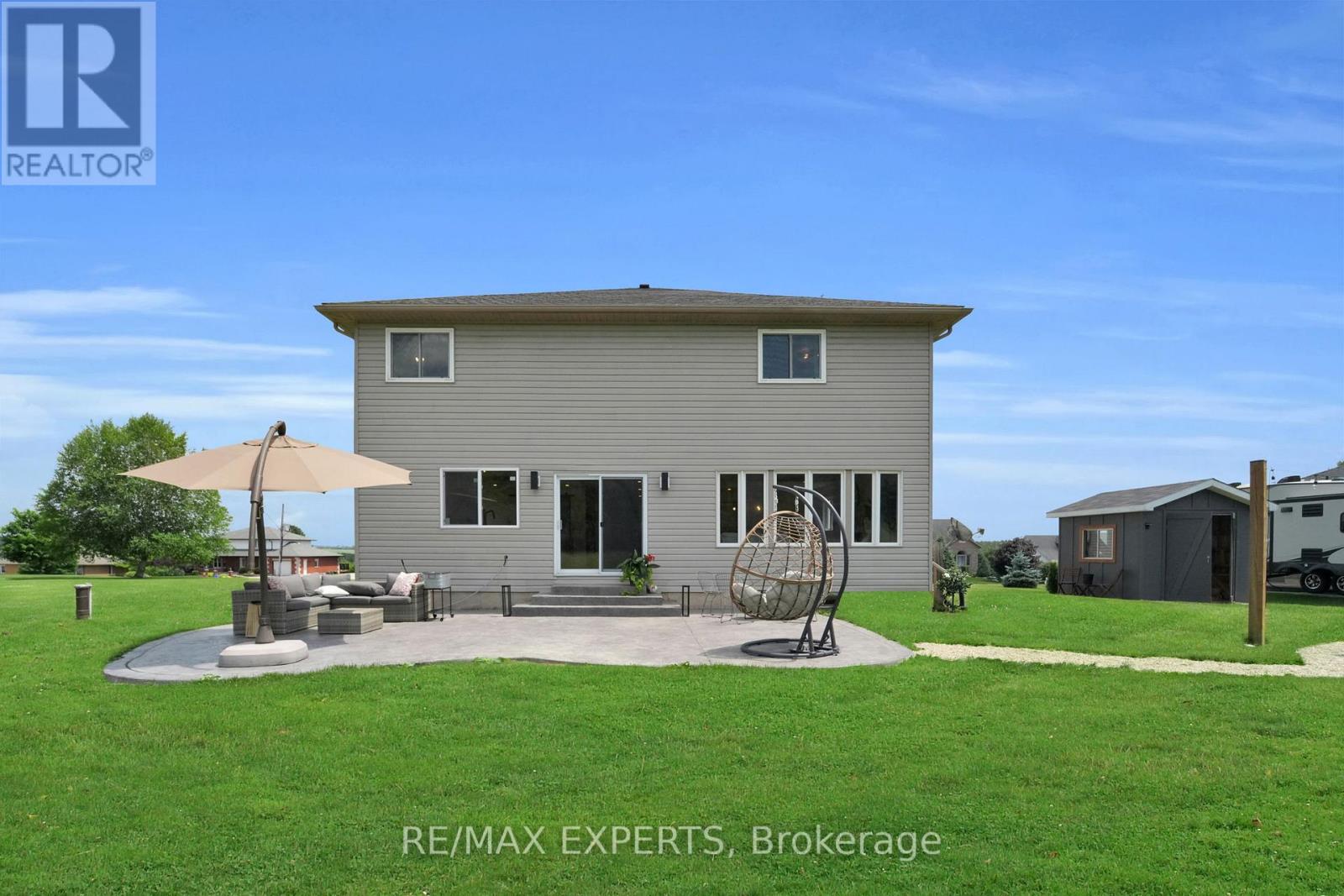 46 Scenic Drive, Mapleton, Ontario  N0B 1A0 - Photo 50 - X12250418