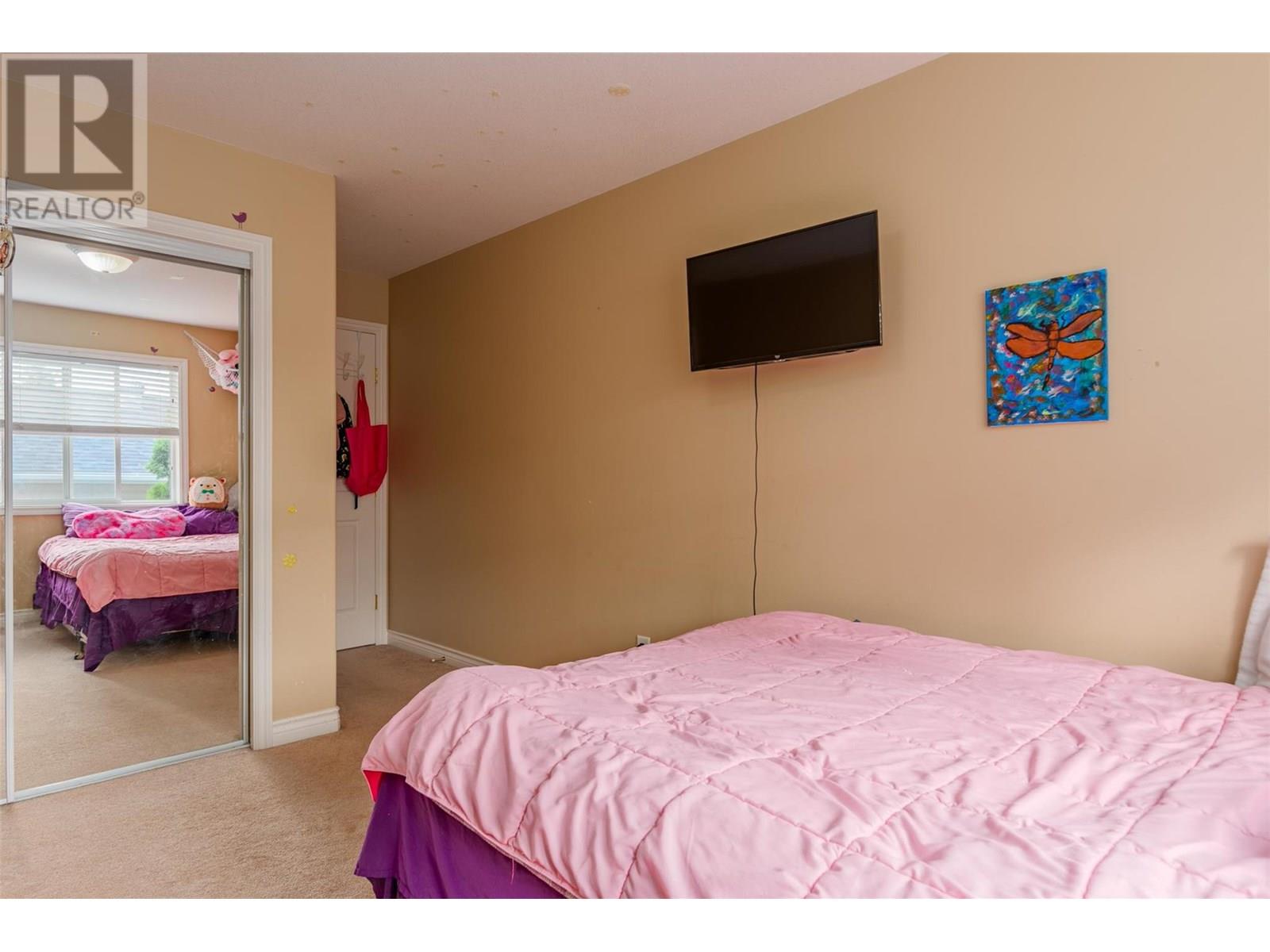 3209 5th Avenue, Castlegar, British Columbia  V1N 2V6 - Photo 34 - 10354029