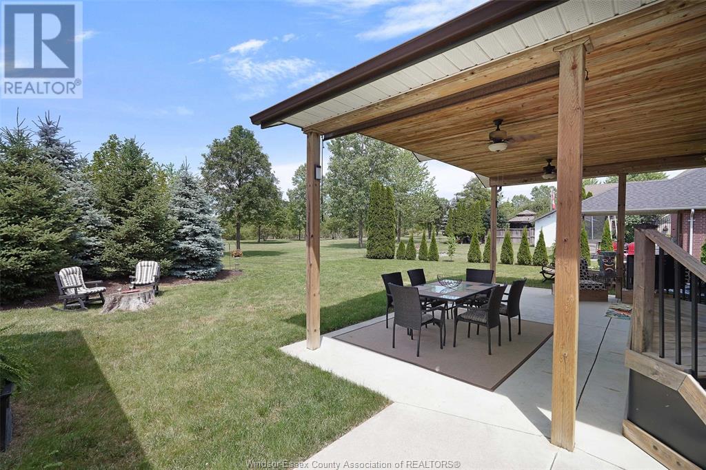 Property at 225 Golfview image 5