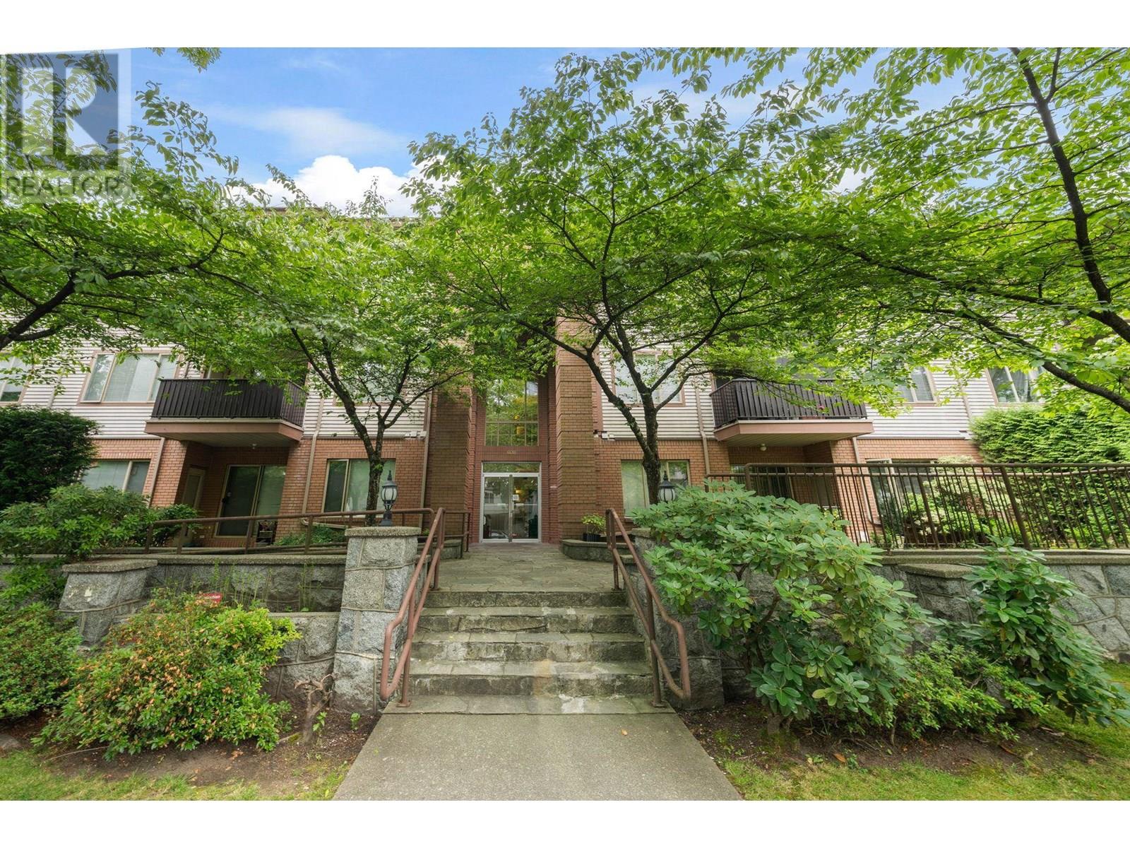 105 6688 BURLINGTON AVENUE, burnaby, British Columbia V5H3M9