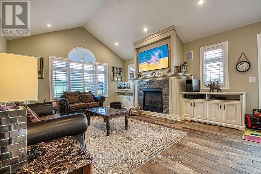 5499 Attema Crescent, West Lincoln, Ontario  L0R 1Y0 - Photo 21 - X12243322