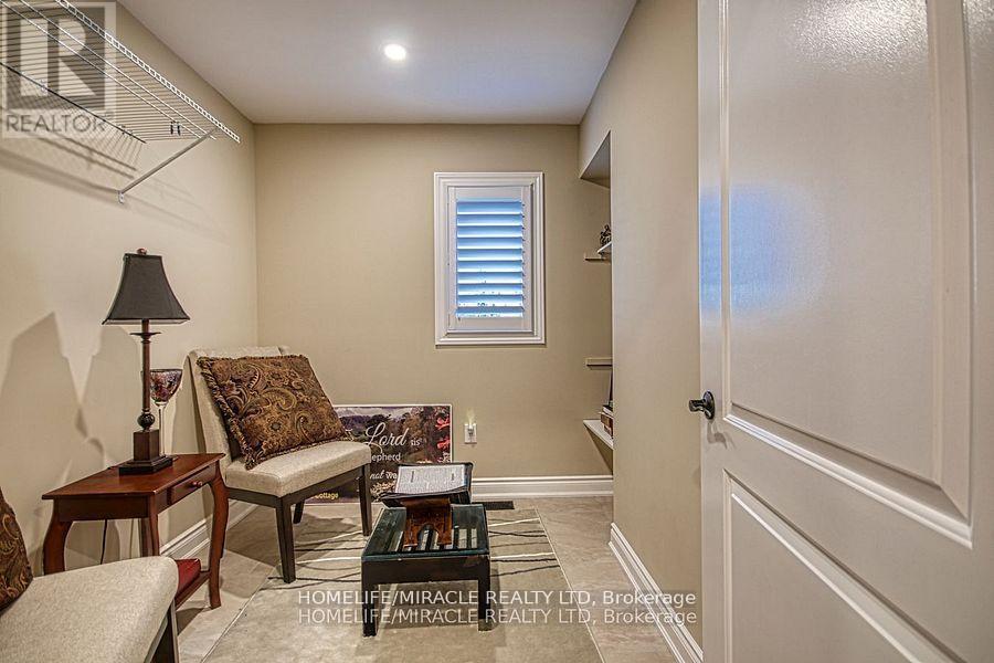 5499 Attema Crescent, West Lincoln, Ontario  L0R 1Y0 - Photo 7 - X12243322