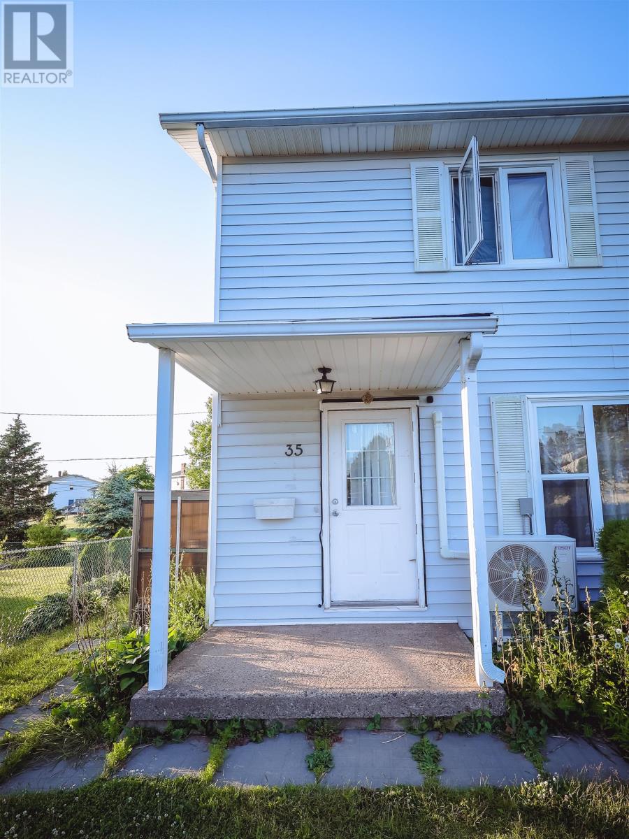 Property at 35 Rankin Court image 1