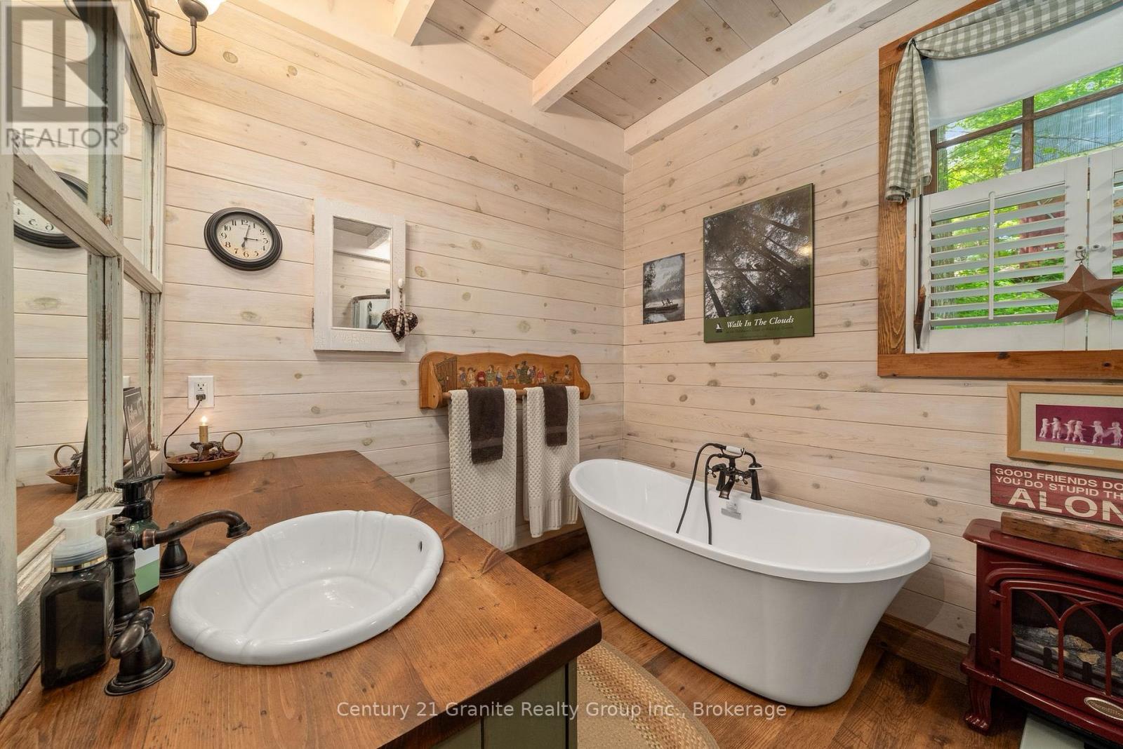 1031 Rotunda Drive, Highlands East, Ontario  K0M 1R0 - Photo 27 - X12249210