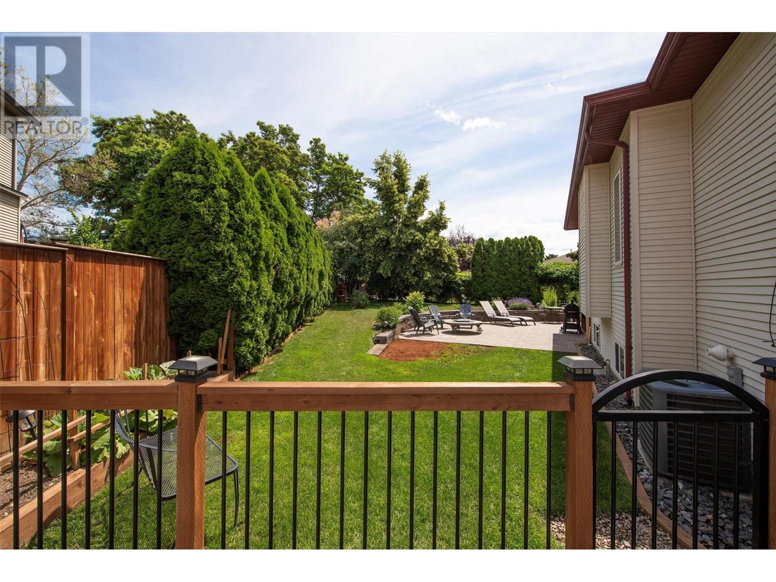 575 Galbraith Court, Kelowna, British Columbia  V1X 7Z9 - Photo 19 - 10353625