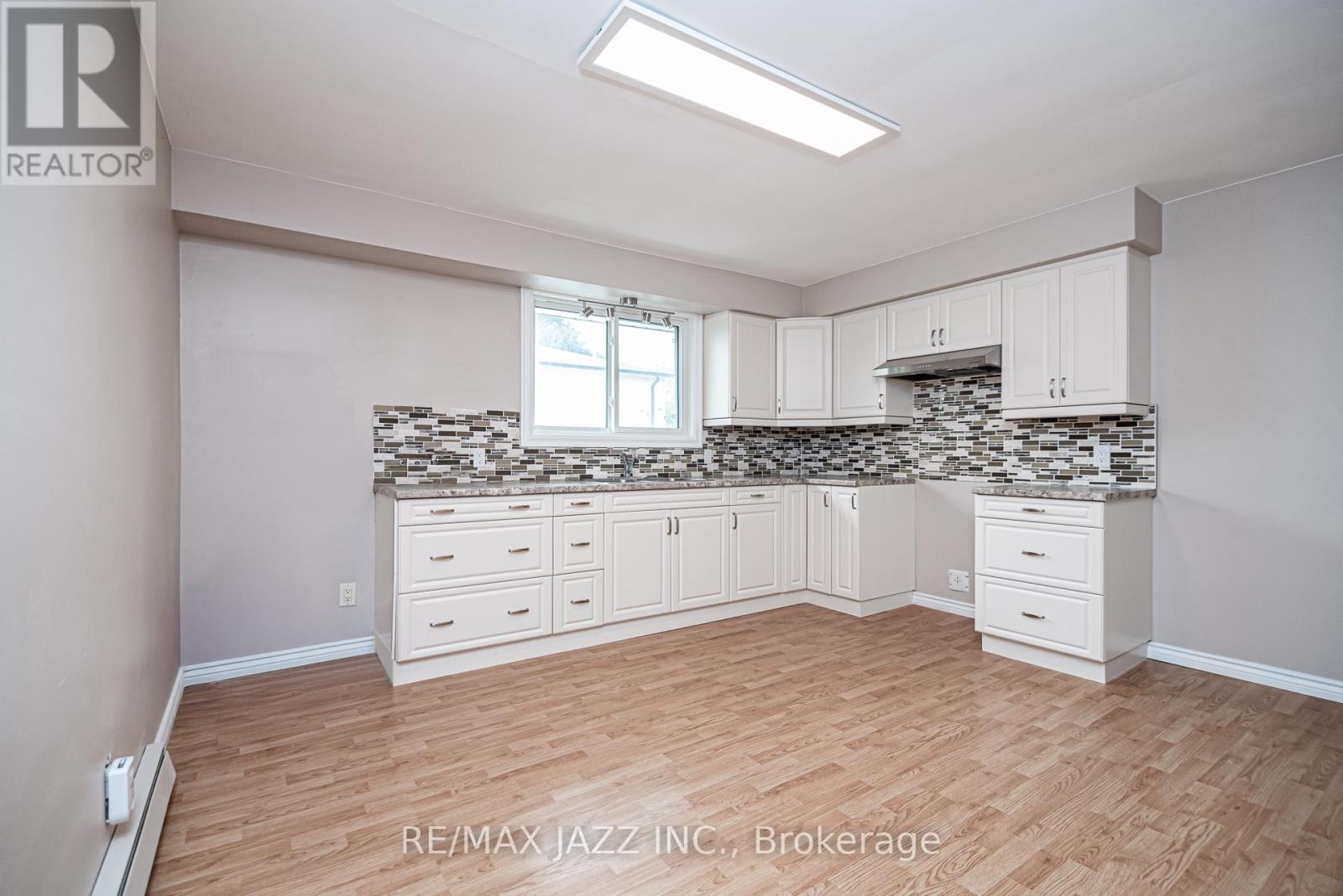 Property at 355 OSHAWA BOULEVARD N image 2