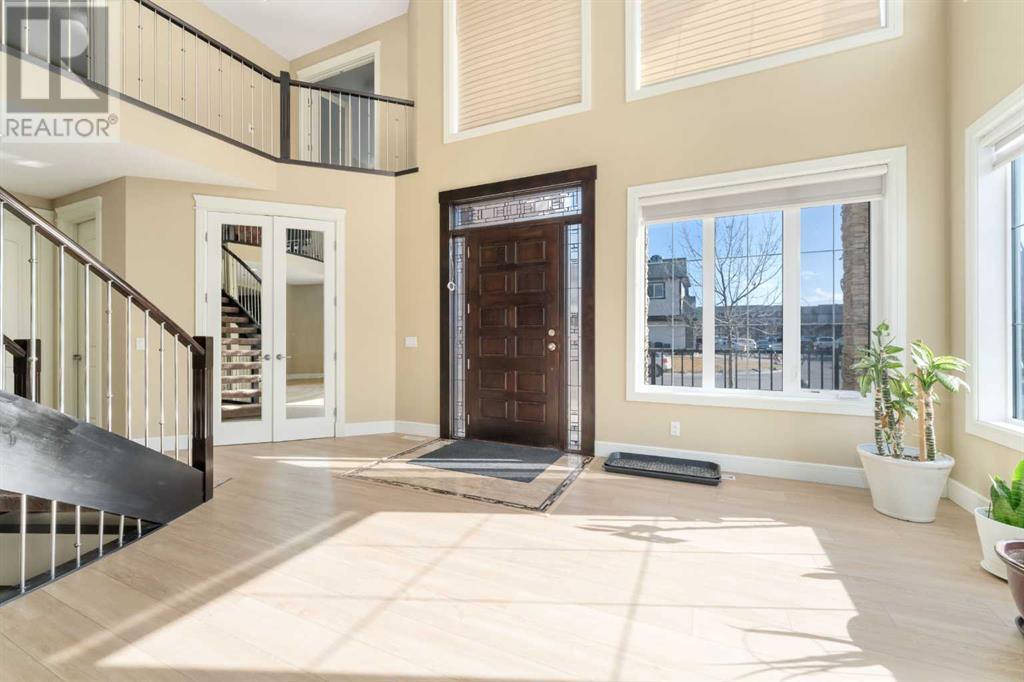 Property at 150 Saddlelake Grove NE image 3