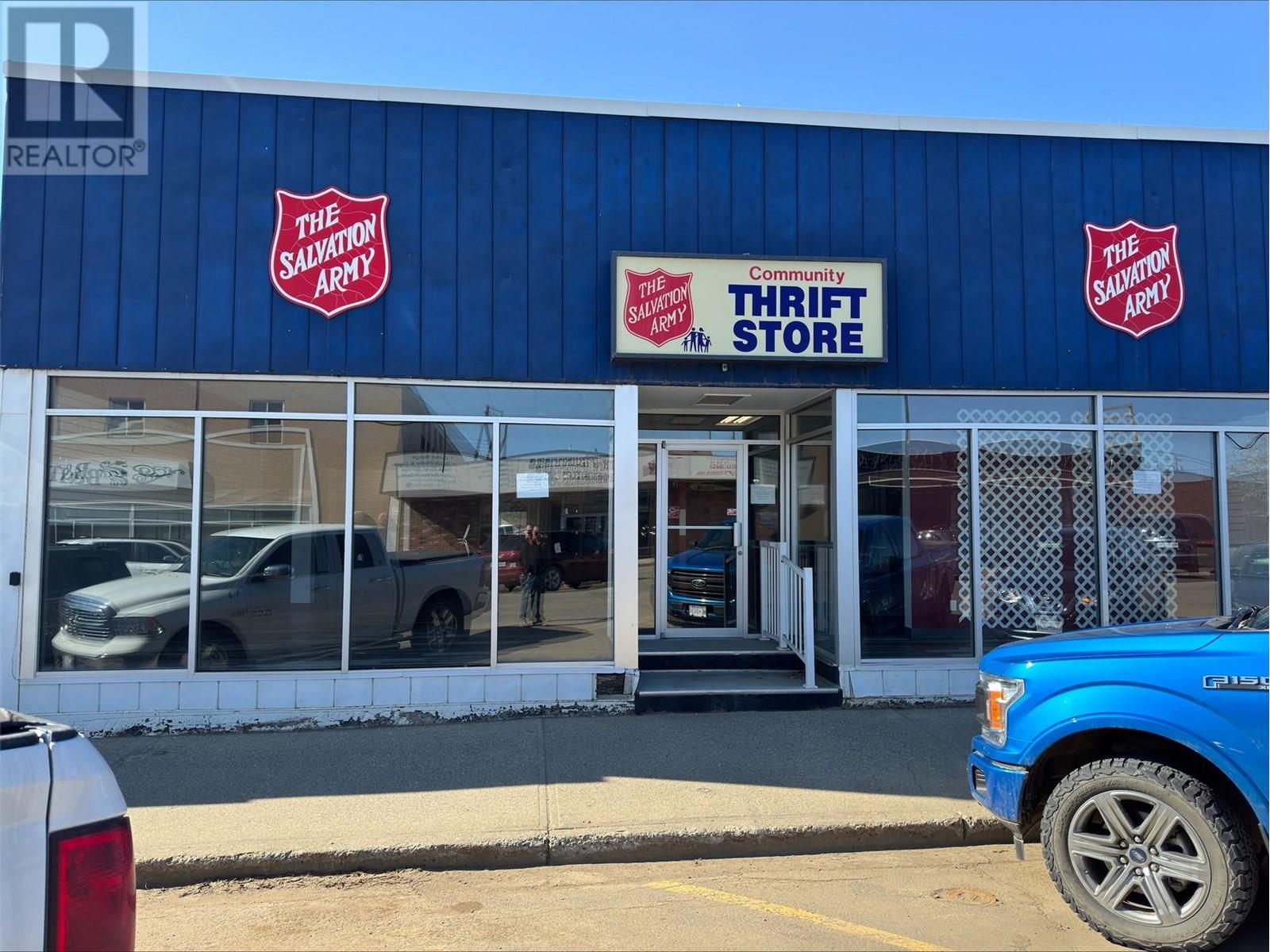 1021 103 Avenue, dawson creek, British Columbia V1G2G6