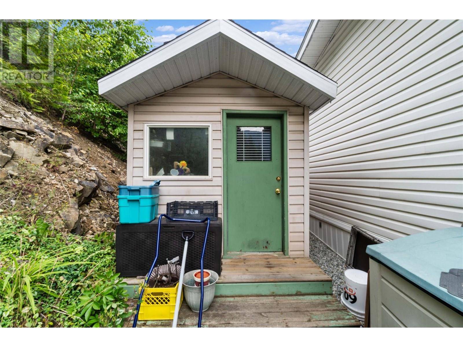 1885 Tappen Notch Hill Road Unit# 48, Tappen, British Columbia  V0E 2X0 - Photo 41 - 10353875