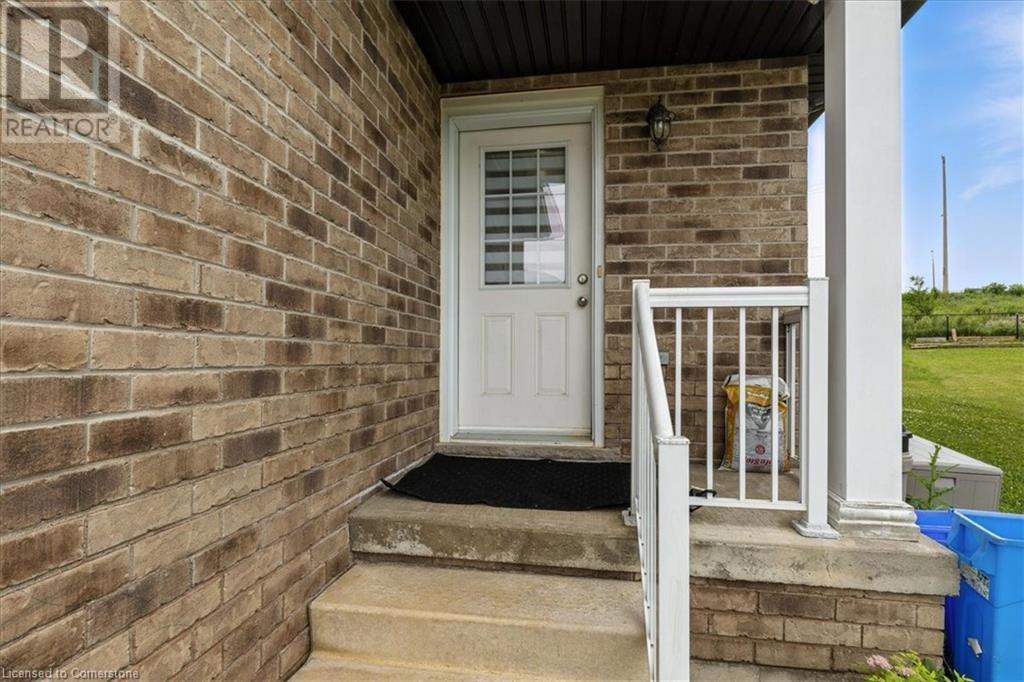 Property at 260 COUNTRYSTONE Crescent image 4