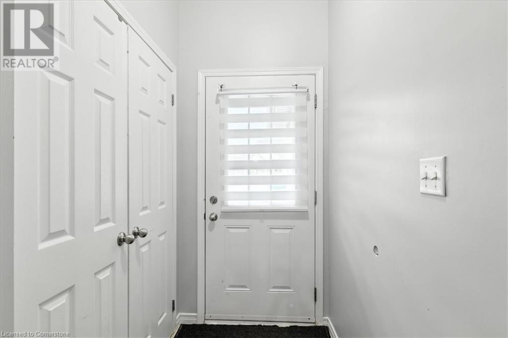 Property at 260 COUNTRYSTONE Crescent image 5