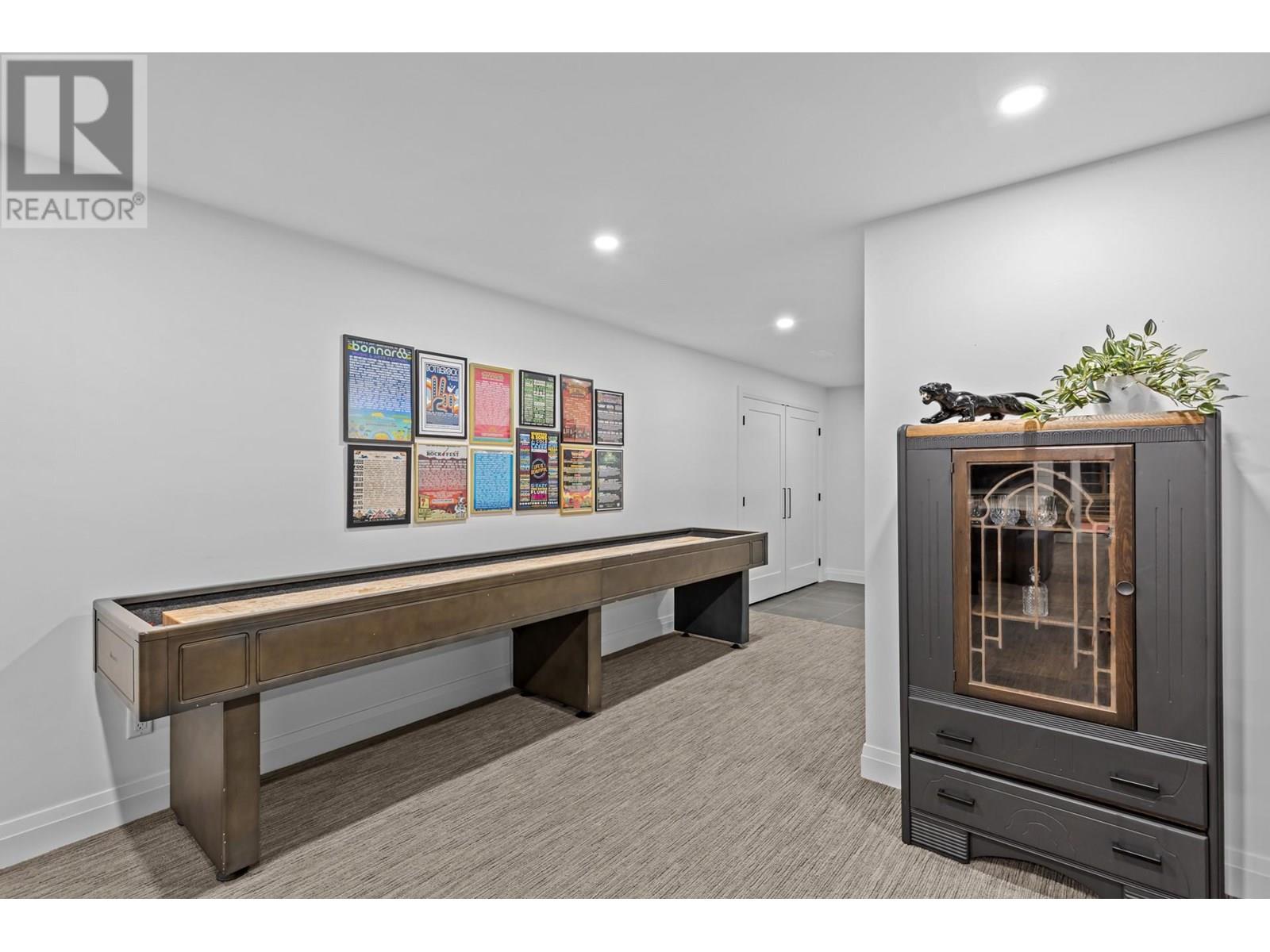 Property at 1476 Westridge Court image 4