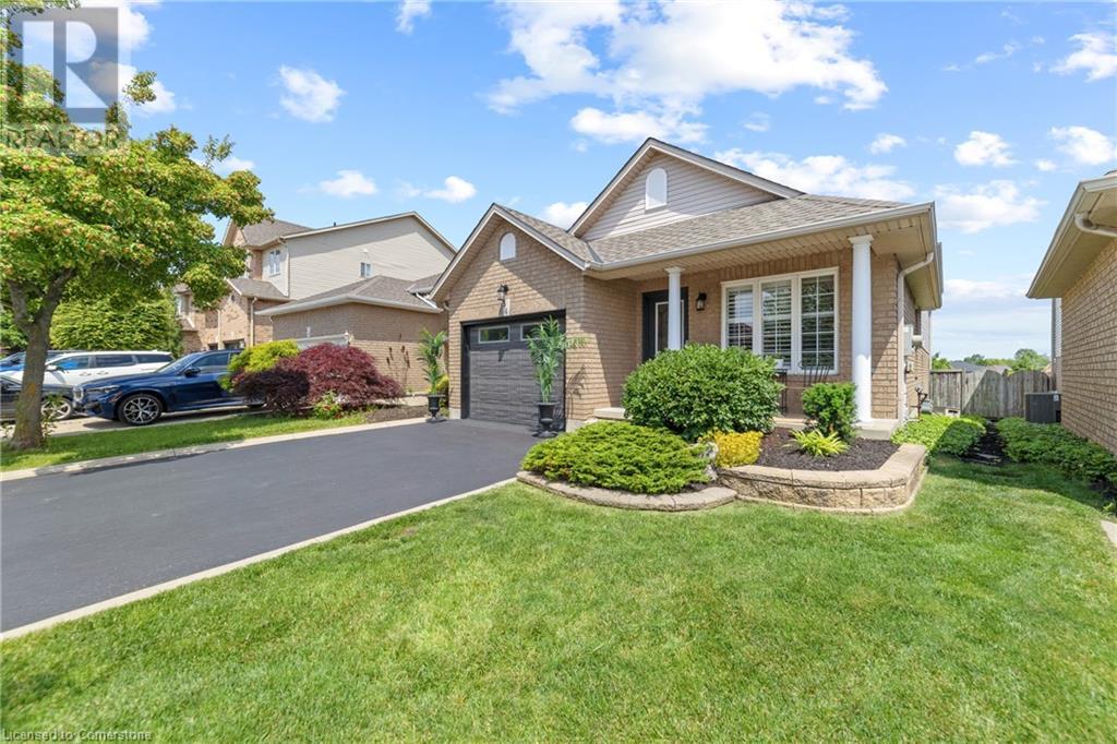 Property at 54 BRIAROSE Place image 2