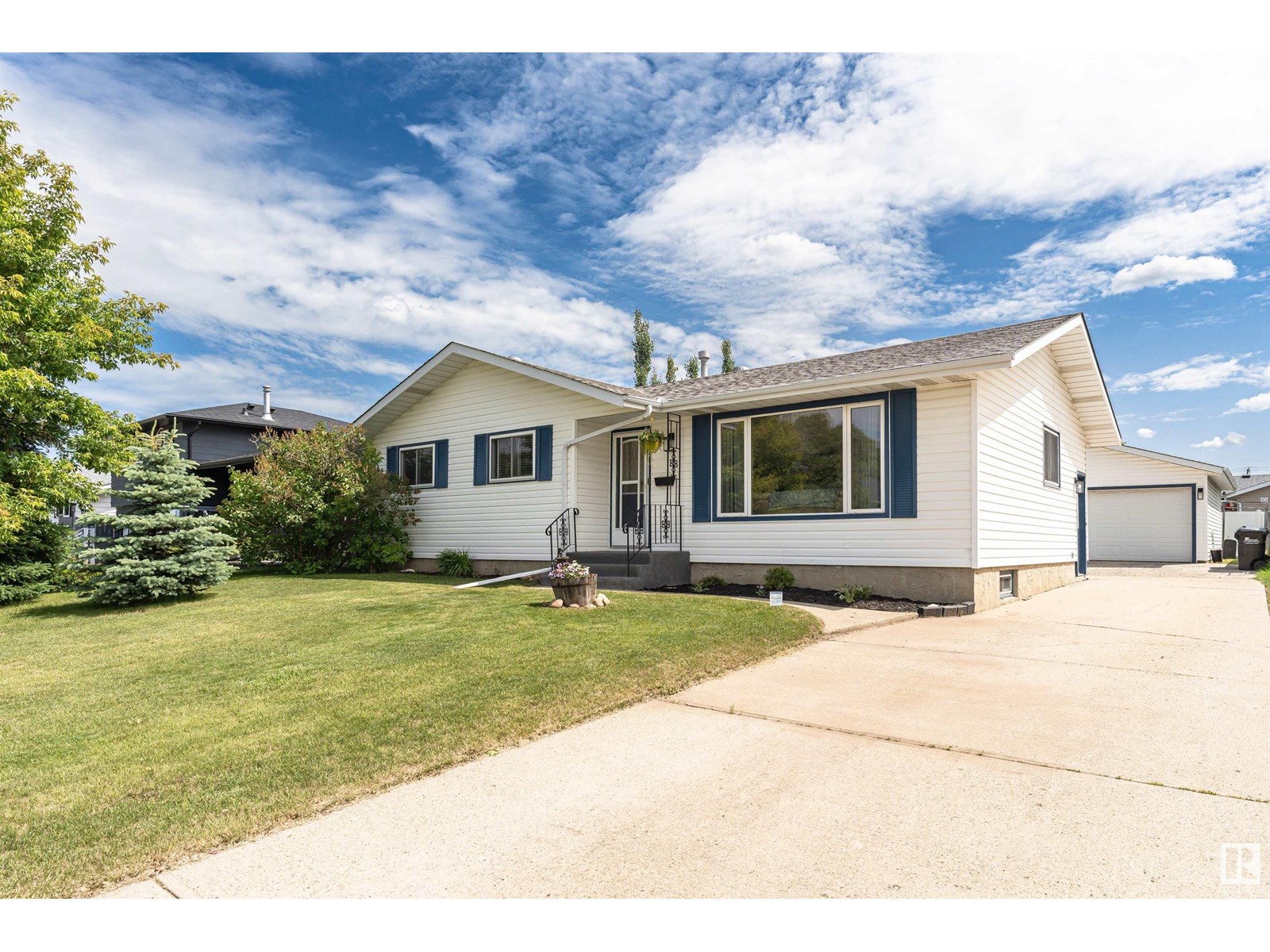 Property at 64 WILSON CR image 1
