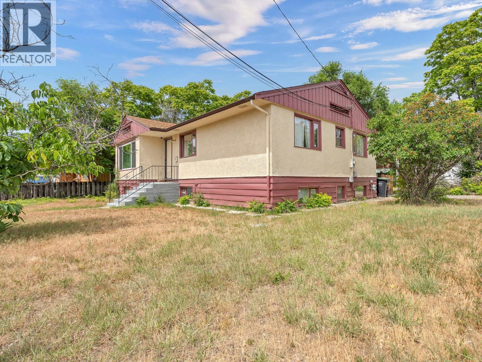 233 Granby Avenue, penticton, British Columbia V2A2Z2