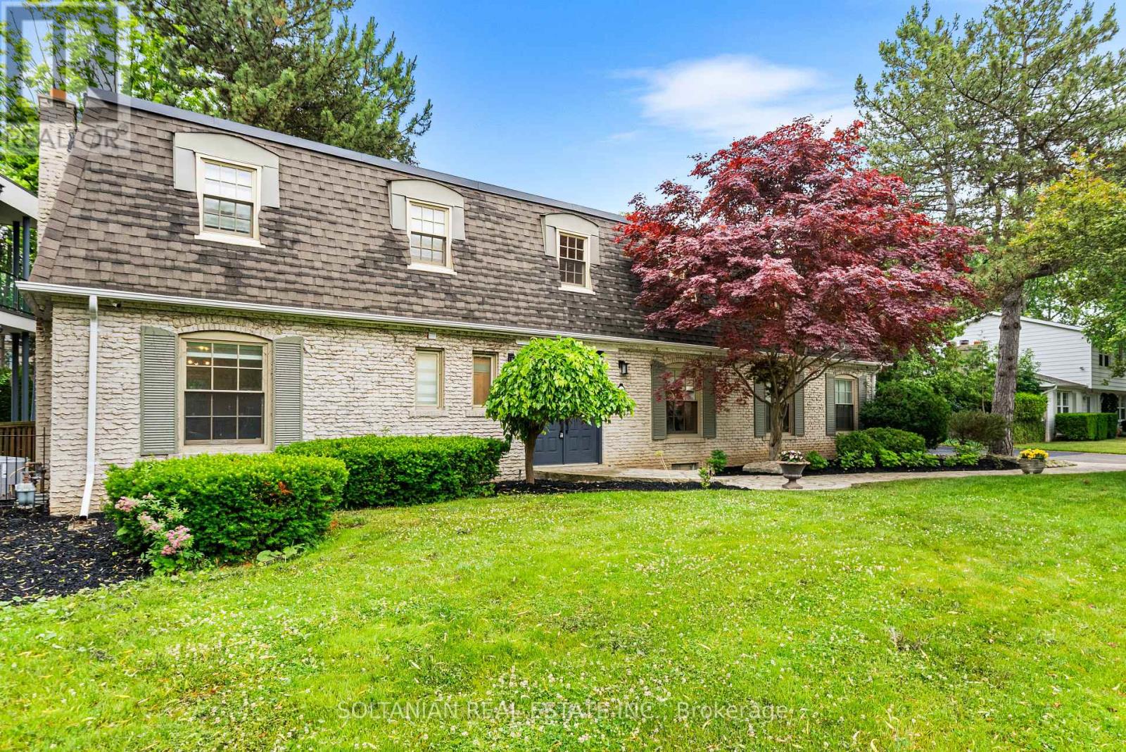 Property at 24 LAURELEAF ROAD image 5